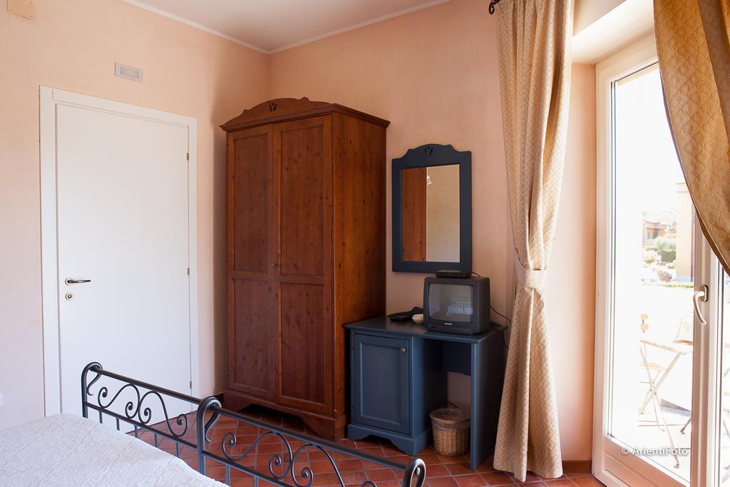 Albergo Del Lago Capalbio Oda fotoğraf